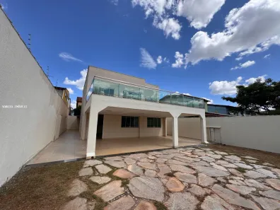 Casa com 5 Quartos à venda, 250m² no Residencial Santos Dumont, Brasília