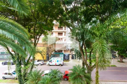 Apartamento com 4 Quartos para alugar, 272m² no Cabral, Curitiba