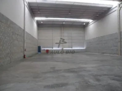 Galpão / Depósito / Armazém para alugar, 1025m² no Piraporinha, Diadema