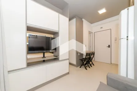 Apartamento com 1 Quarto para alugar, 24m² no Bigorrilho, Curitiba