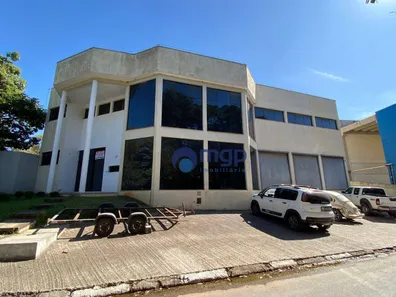 Prédio Inteiro para alugar, 1200m² no Vila Jovina, Cotia