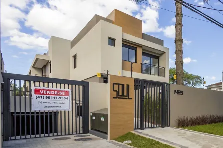 Casa de Condomínio com 3 Quartos à venda, 178m² no Jardim Social, Curitiba