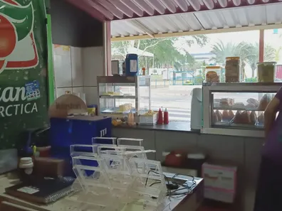 Loja / Salão / Ponto Comercial à venda, 237m² no Laranjeiras, Uberlândia
