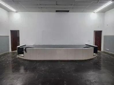 Prédio Inteiro para alugar, 350m² no Parque das Américas, Mauá