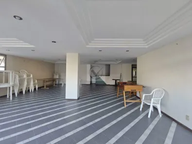 Apartamento com 3 Quartos para alugar, 130m² no São José, Aracaju