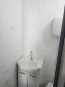 Conjunto Comercial / Sala com 1 Quarto para alugar, 28m² no Jardim Vinte e Cinco de Agosto, Duque de Caxias