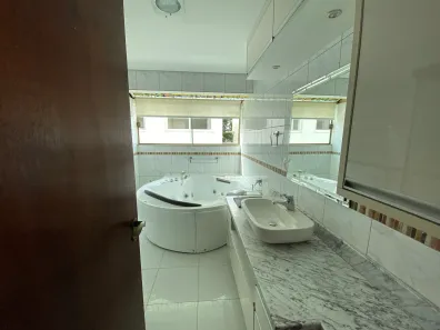 Casa de Condomínio com 3 Quartos para venda ou aluguel, 236m² no Vila Oliveira, Mogi das Cruzes