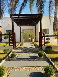 Casa de Condomínio com 3 Quartos à venda, 1354m² no Setor Central, Indiara
