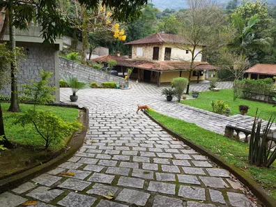 Fazenda / Sítio / Chácara com 9 Quartos à venda, 2000m² no Barreira, Guapimirim