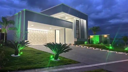 Casa com 4 Quartos à venda, 300m² no Central, Abadia de Goiás