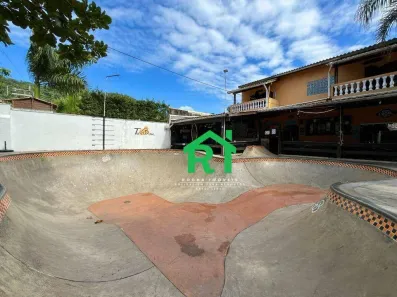 Hotel / Motel / Pousada com 20 Quartos à venda, 1000m² no Guaiúba, Guarujá