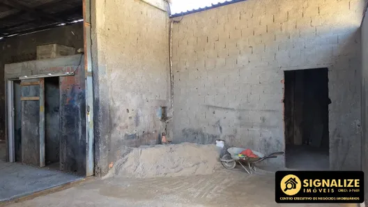 Galpão / Depósito / Armazém para alugar, 400m² no Jardim Peró, Cabo Frio