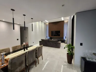Casa com 4 Quartos à venda, 345m² no Gran Royalle Aeroporto, Confins