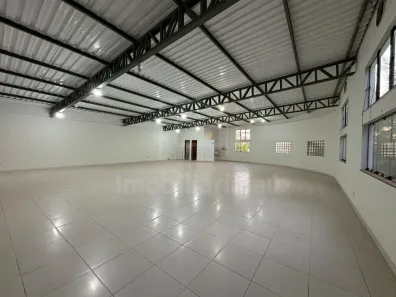 Loja / Salão / Ponto Comercial para alugar, 250m² no Chácara Braz Miraglia, Jaú