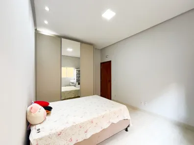 Casa com 3 Quartos à venda, 198m² no Residencial Condomínio Jardim Veneza, Senador Canedo