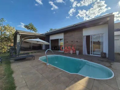 Fazenda / Sítio / Chácara com 2 Quartos à venda, 130m² no Igaratá, Igaratá