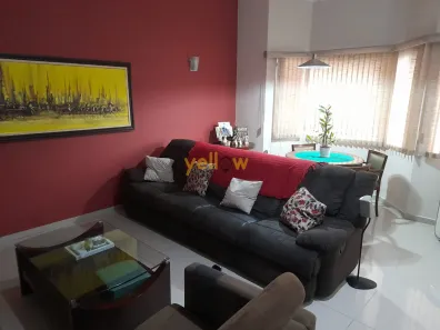 Casa de Condomínio com 3 Quartos para venda ou aluguel, 375m² no Arujá Country Club, Itaquaquecetuba