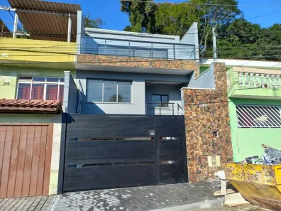 Sobrado com 3 Quartos para alugar, 182m² no Suíssa, Ribeirão Pires