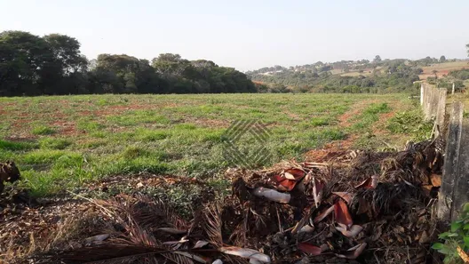 Fazenda / Sítio / Chácara com 3 Quartos à venda, 1750m² no Jundiaquara, Araçoiaba da Serra