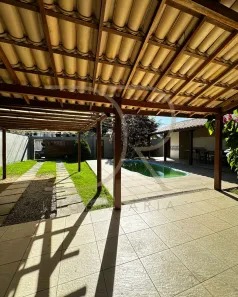 Casa de Condomínio com 4 Quartos para alugar, 250m² no , Porto Seguro