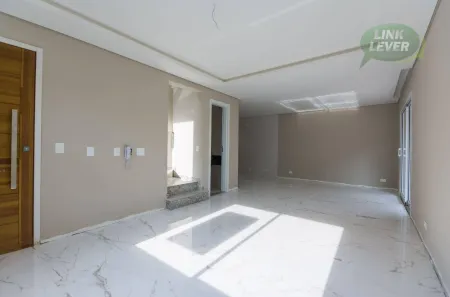 Sobrado com 4 Quartos para alugar, 254m² no Bacacheri, Curitiba