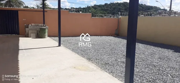 Galpão / Depósito / Armazém para venda ou aluguel, 254m² no Liberdade, Santa Luzia