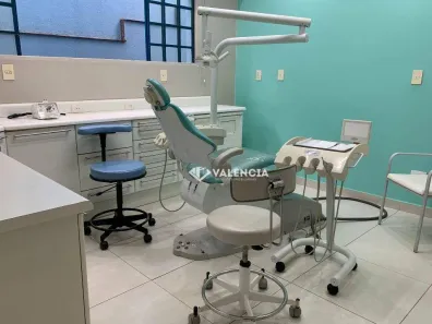 Conjunto Comercial / Sala para alugar, 282m² no Centro, Cascavel