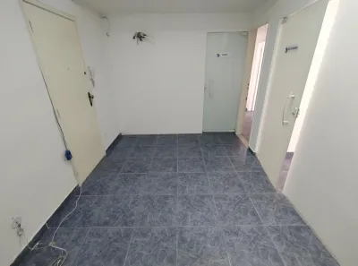 Conjunto Comercial / Sala para alugar, 130m² no Jardim Vinte e Cinco de Agosto, Duque de Caxias