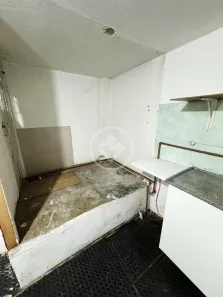 Loja / Salão / Ponto Comercial à venda, 43m² no Várzea, Teresópolis
