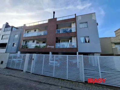 Apartamento com 2 Quartos para alugar, 67m² no Ingleses do Rio Vermelho, Florianópolis