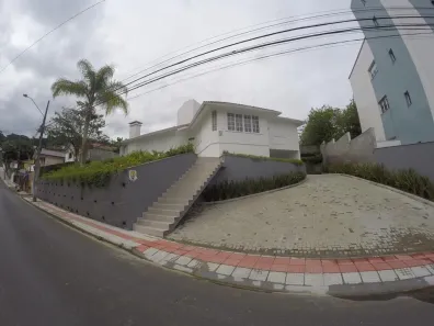 Casa com 3 Quartos para alugar, 181m² no Cruzeiro do Sul, Criciúma