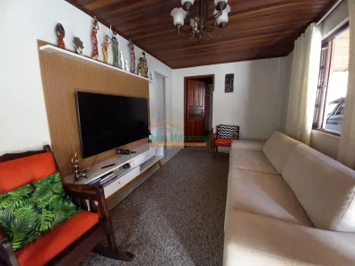 Casa com 3 Quartos à venda, 270m² no Loteamento Montparnasse, Almirante Tamandaré