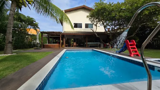 Casa de Condomínio com 5 Quartos para alugar, 300m² no Busca Vida (Abrantes), Camaçari