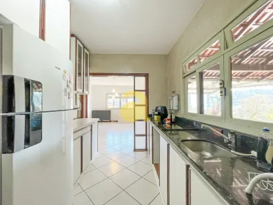 Casa com 3 Quartos para alugar, 200m² no Água Verde, Blumenau