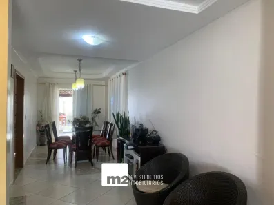 Sobrado com 3 Quartos à venda, 184m² no Santa Genoveva, Goiânia
