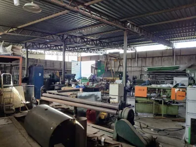 Galpão / Depósito / Armazém para alugar, 400m² no Célvia, Vespasiano