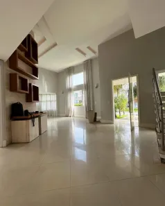 Casa de Condomínio com 4 Quartos à venda, 380m² no Jardim Brasília, Resende