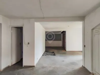 Loja / Salão / Ponto Comercial à venda, 244m² no Centro, Itatiba