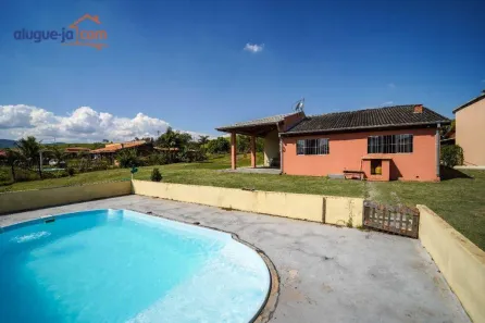Fazenda / Sítio / Chácara com 2 Quartos à venda, 110m² no Chácara Marambaia, Caçapava