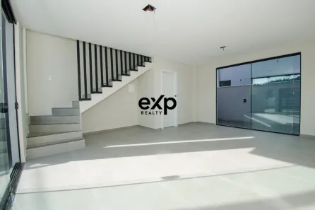 Sobrado com 2 Quartos à venda, 67m² no Armação, Penha