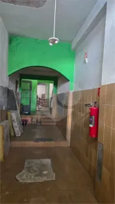 Loja / Salão / Ponto Comercial à venda, 250m² no Centro, Atibaia