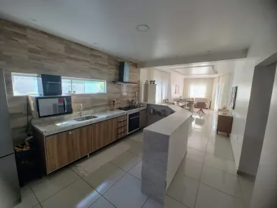 Sobrado com 4 Quartos à venda, 180m² no Alpes Suiços, Gravatá