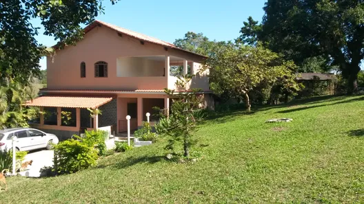 Fazenda / Sítio / Chácara com 7 Quartos à venda, 16000m² no Vale das Pedrinhas, Guapimirim