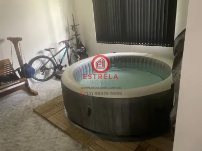 Fazenda / Sítio / Chácara com 3 Quartos à venda, 170m² no Vila Velha, Caçapava