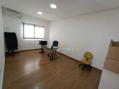 Galpão / Depósito / Armazém à venda, 450m² no Jardim Maria Antonia (Nova Veneza), Sumaré