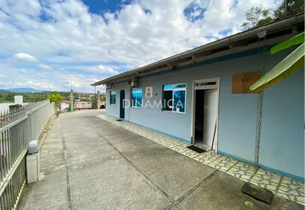 Casa com 10 Quartos à venda, 241m² no Salto do Norte, Blumenau