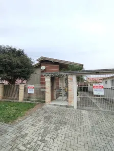Casa com 3 Quartos para alugar, 181m² no Jardim Angélica, Criciúma