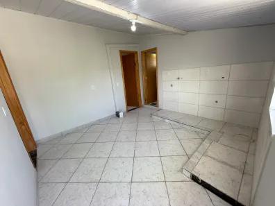Casa com 2 Quartos para alugar, 55m² no Santa Regina, Camboriú