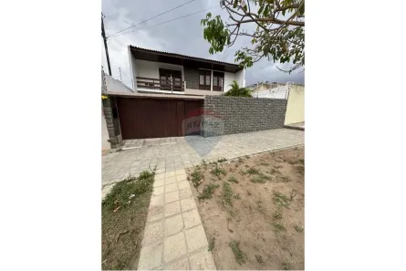 Casa com 4 Quartos à venda, 257m² no São Francisco, Caruaru