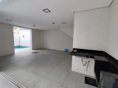 Fazenda / Sítio / Chácara com 2 Quartos à venda, 100m² no Campo Grande, Santos